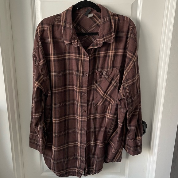 H&M Tops - oversized flannel
